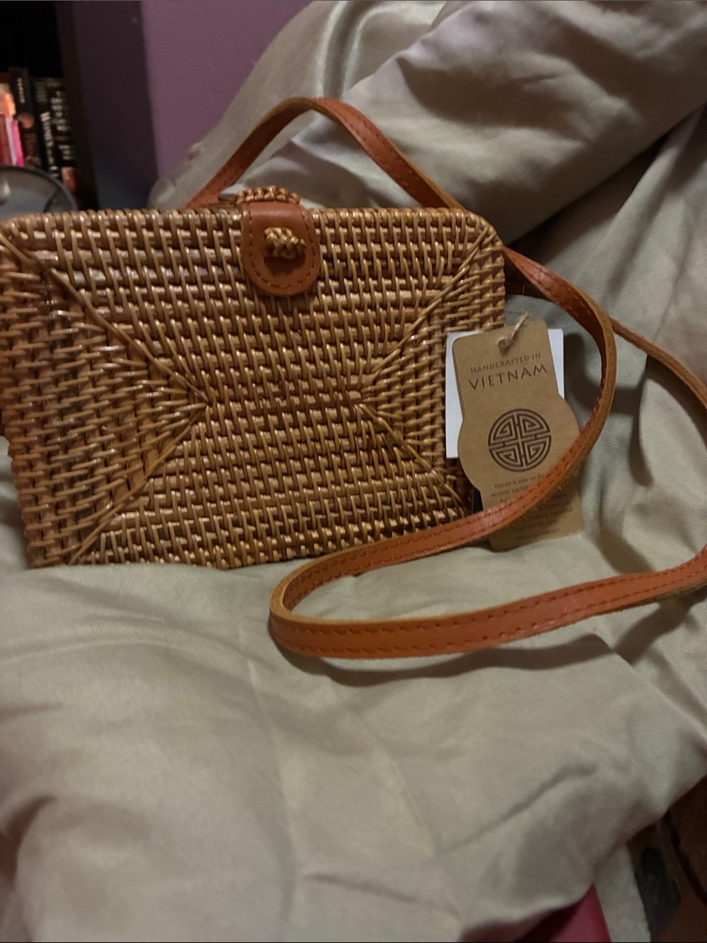 HANDCRAFTED WOVEN RATTAN CLUTCH BAG